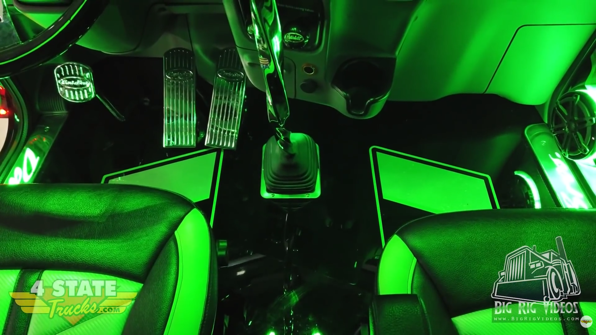 custom-vinyl-flooring-peterbilt.png