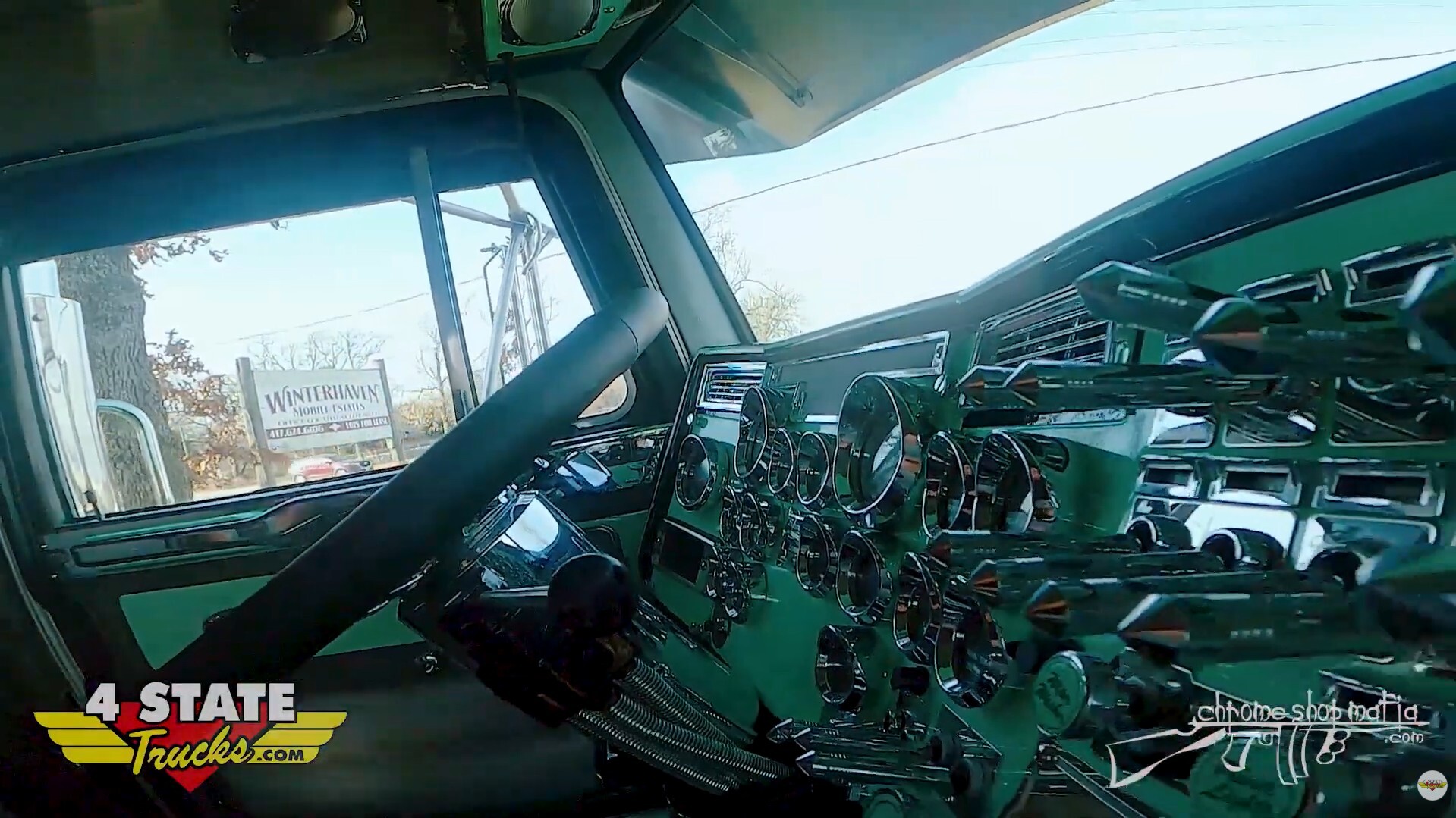 Lookin Soooo Sharp - Bonner Farms Interior of '96 Pete Restoration - Haul of Fame
