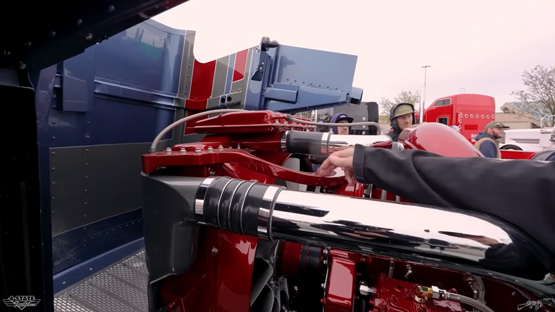 Haul of Fame - Outta the Ordinary - Ape Hanger