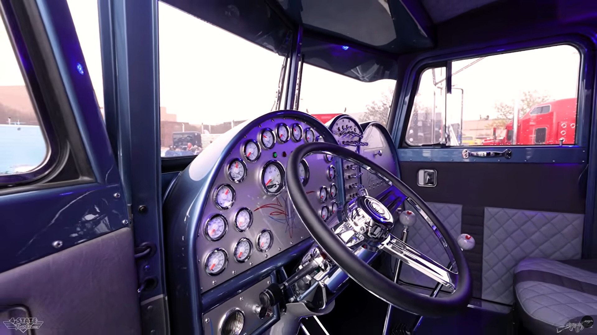 Haul of Fame - Outta the Ordinary - Upper Dash Interior