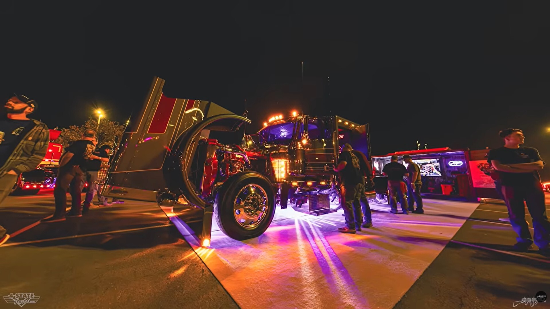 Haul of Fame - Outta the Ordinary - Legendary Lights 1