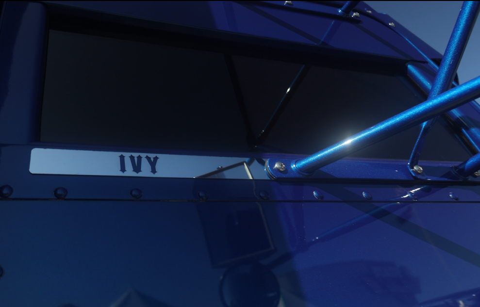 Ivy Poison Rear Sleeper Panel Window Trim