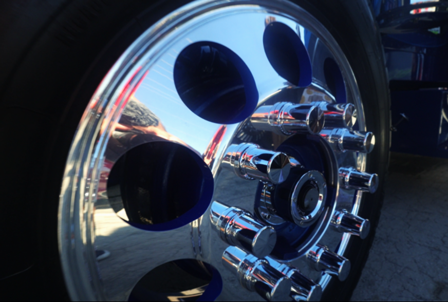 Ivy's Poison Chrome Polished Hub Caps and Wheel Covers