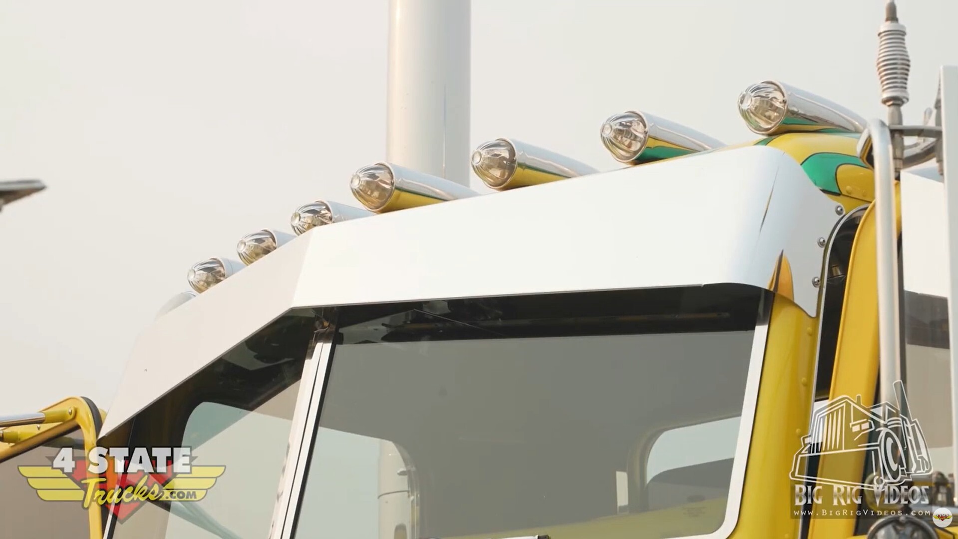 Haul of Fame - Lucky 13 - Bowtie Visor Stainless