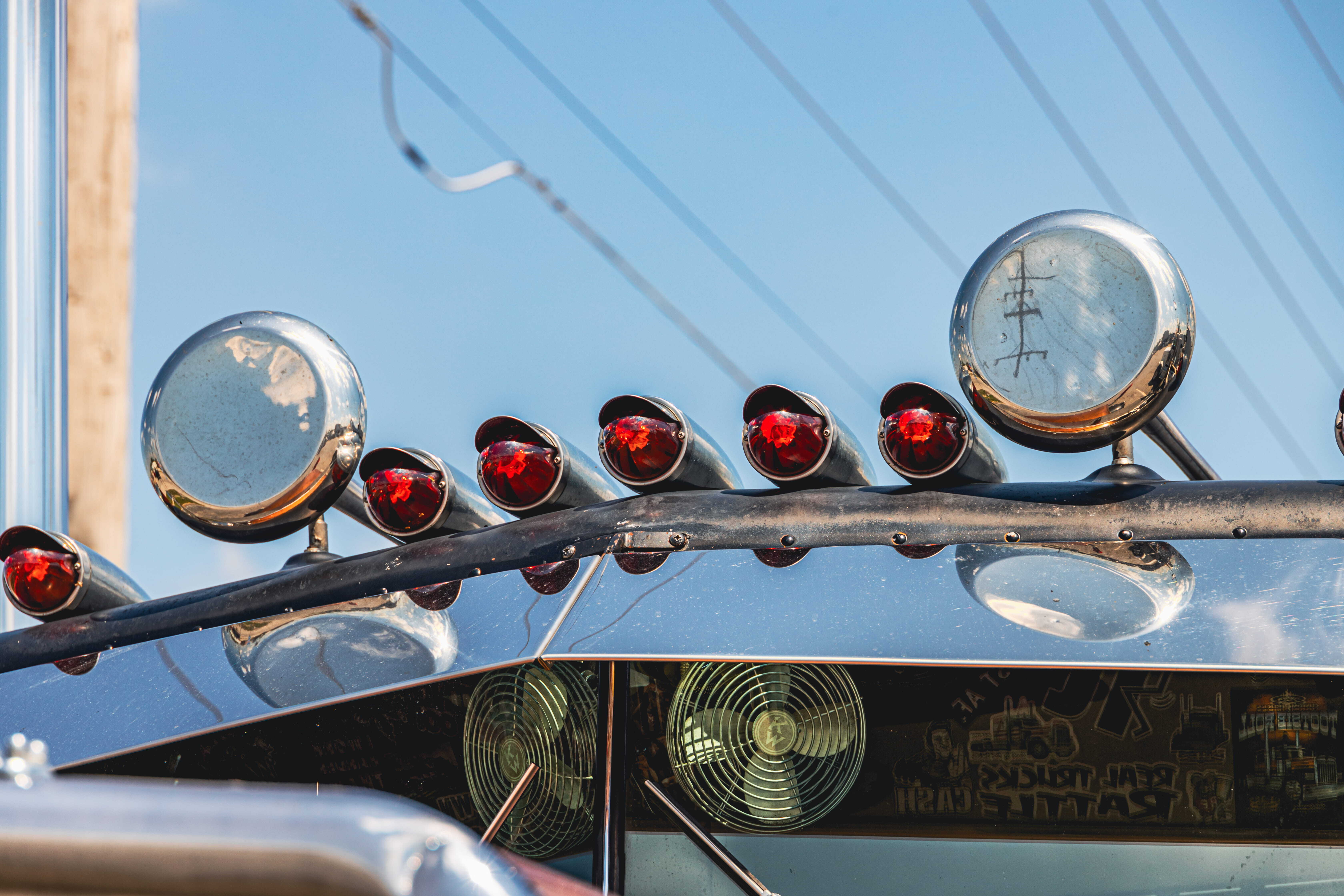 Kenworth W900A custom visor roof-mounted watermelon lights